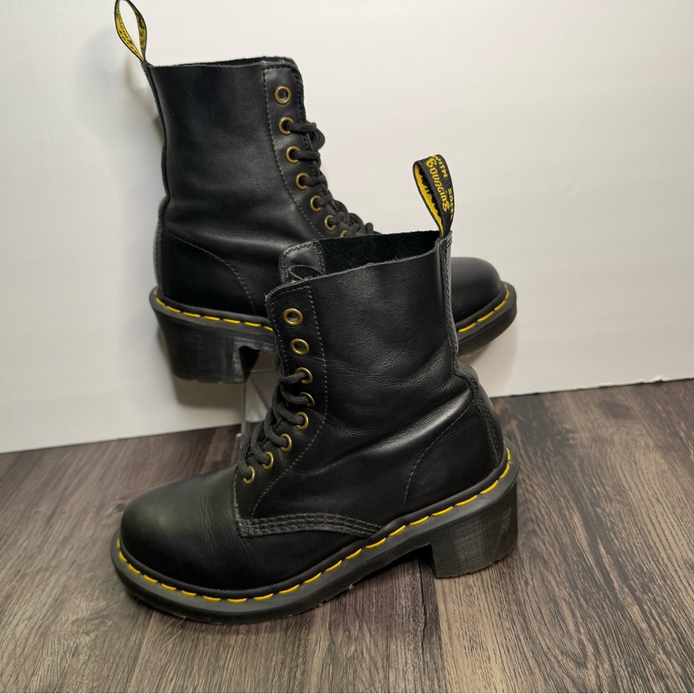Dr Martens Women's Clemency Black Leather Lace-Up Heeled Boots Sz 6 Doc Martens